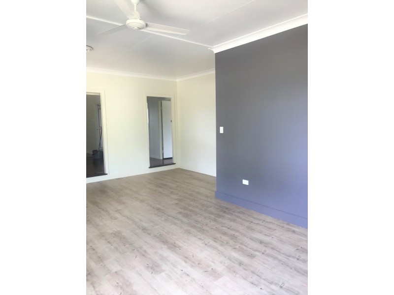 8 Aitken Street, Cannon Valley QLD 4800