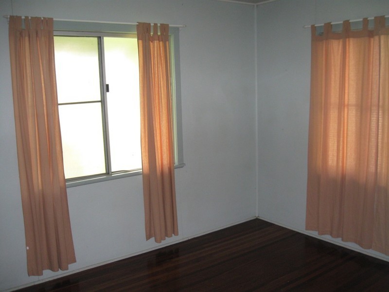 18 Davy Avenue, Proserpine QLD 4800