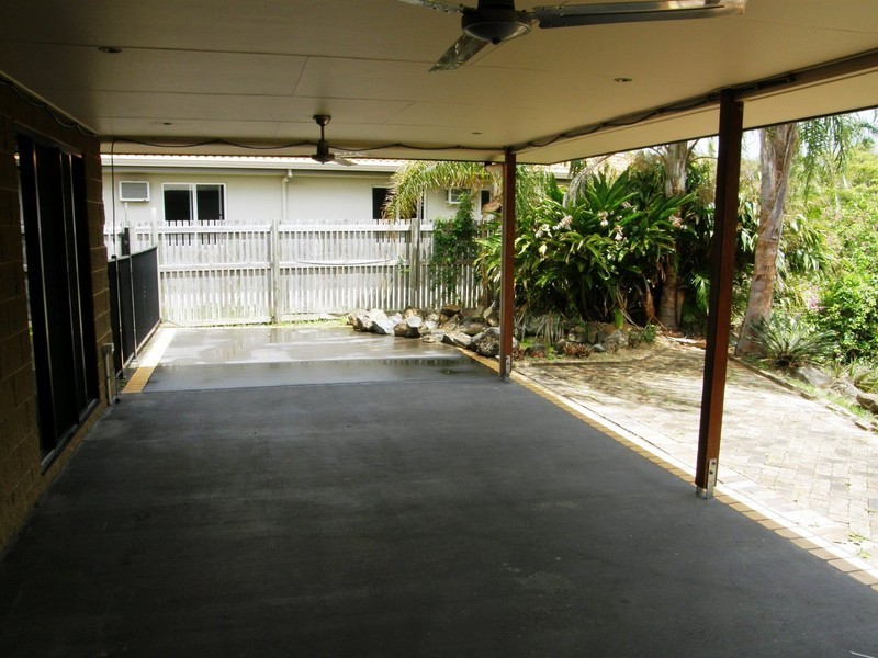 3 Shelley Close, Cannonvale QLD 4802