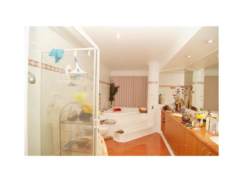 Suite 34 / 5 Golden Orchid Drive, Airlie Beach QLD 4802