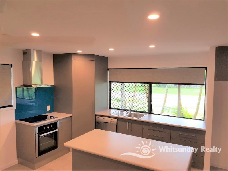 17 Shannon Street, Midge Point QLD 4799
