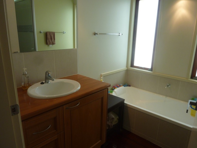 71 Gloucester Avenue, Hideaway Bay QLD 4800