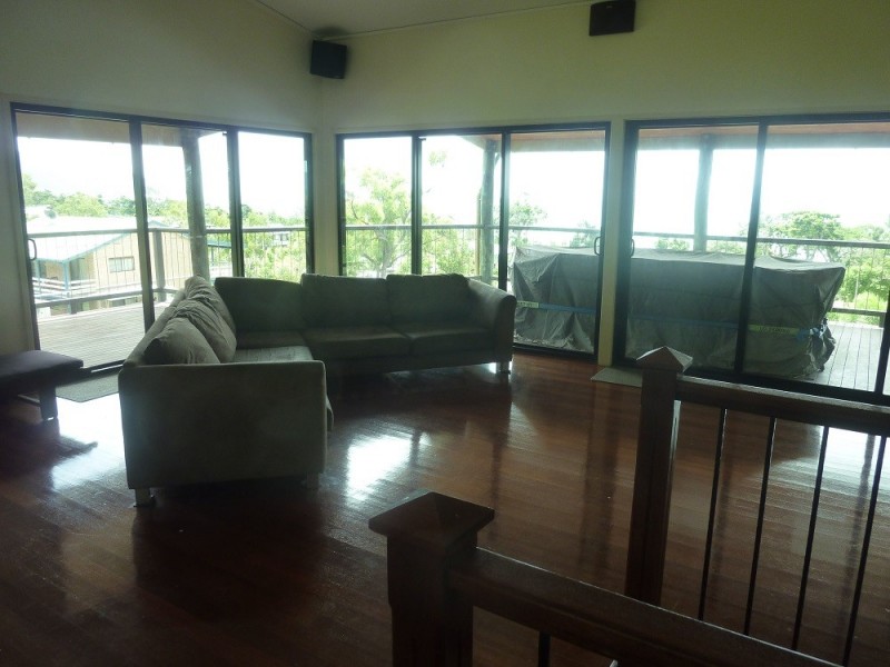 71 Gloucester Avenue, Hideaway Bay QLD 4800