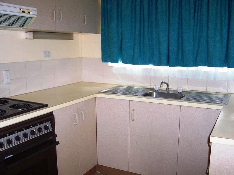 4 / 2 Florence Street, Proserpine QLD 4800