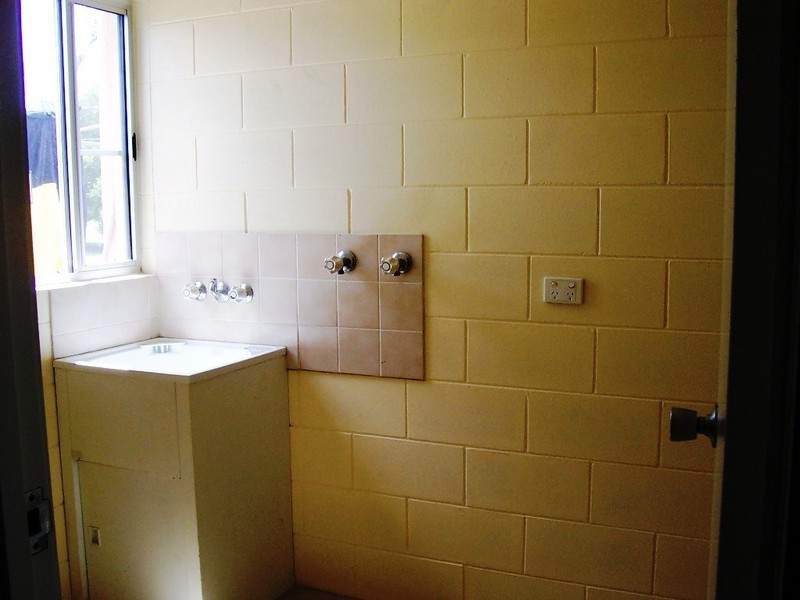 4 / 2 Florence Street, Proserpine QLD 4800