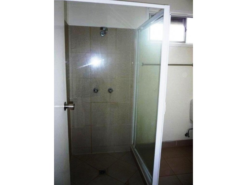 4 / 13 Davy Avenue, Proserpine QLD 4800