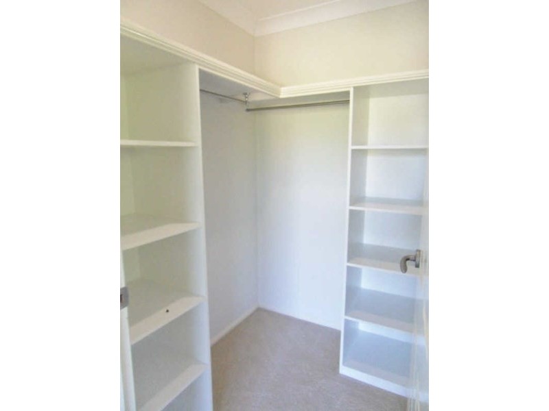 6 Garden Court, Mount Julian QLD 4800