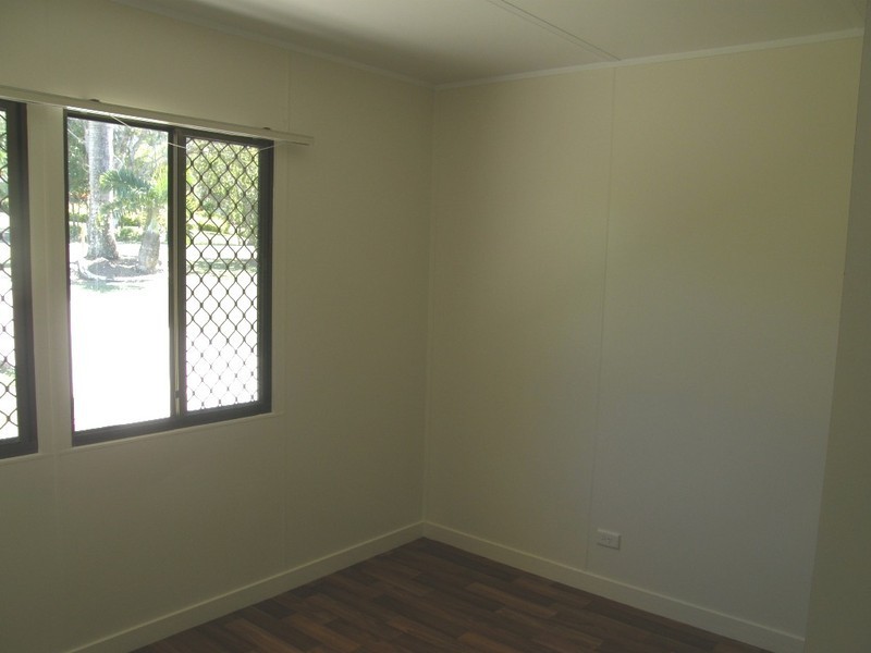 1 / 16 Usher Road, Mount Julian QLD 4800