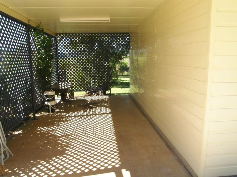 1 / 16 Usher Road, Mount Julian QLD 4800