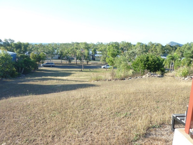 52 Pioneer Drive, Dingo Beach QLD 4800