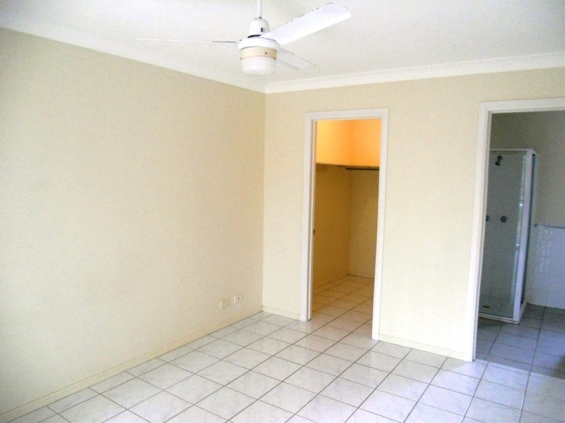 1 / 30 Marine Parade, Midge Point QLD 4799