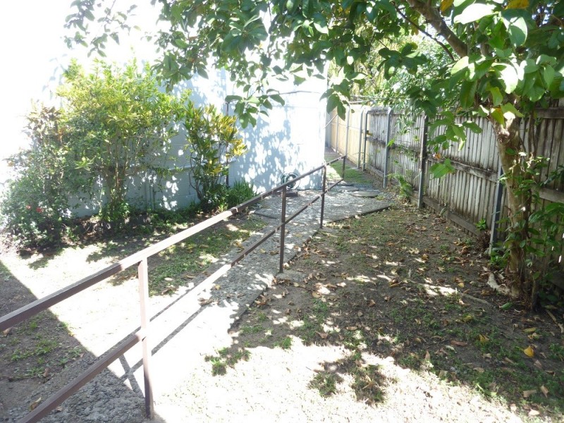 Unit 3 / 112 Main Street, Proserpine QLD 4800