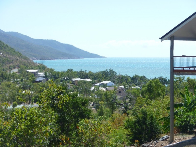 30 Roseric Crescent, Hideaway Bay QLD 4800