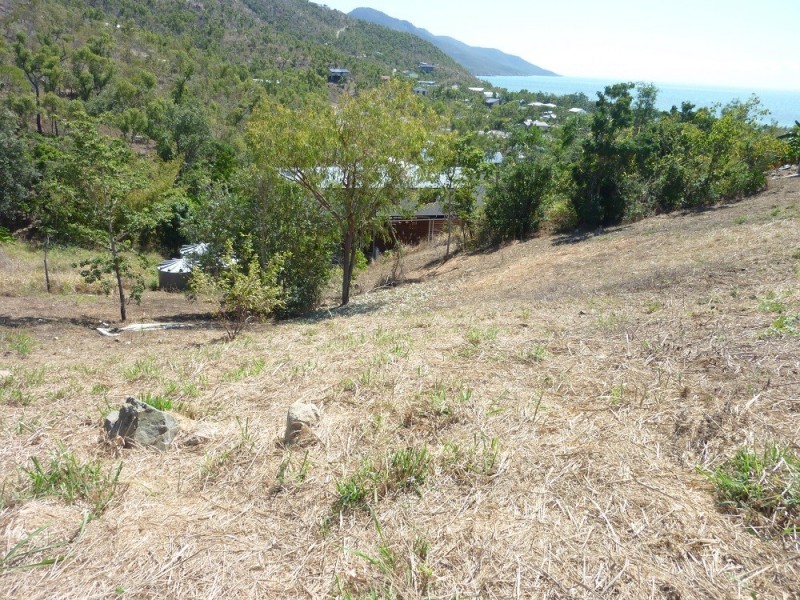 30 Roseric Crescent, Hideaway Bay QLD 4800