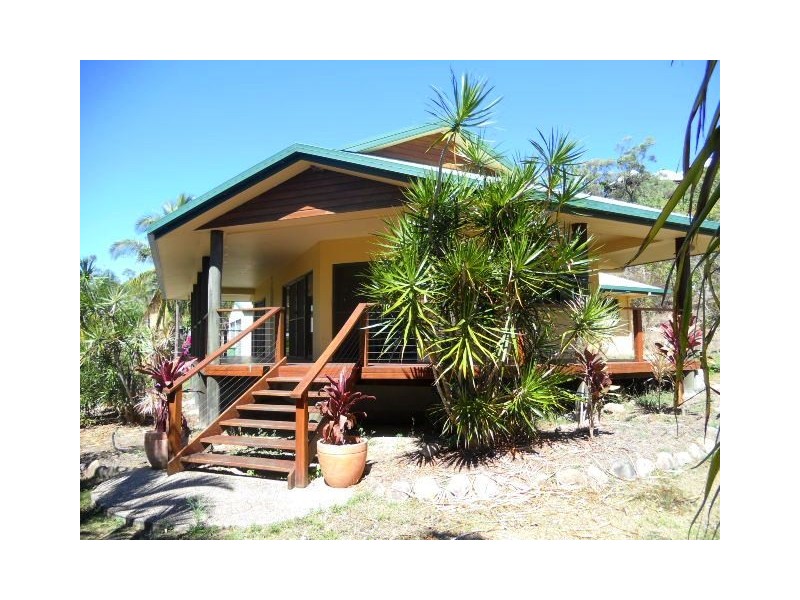 67 Gloucester Ave, Hideaway Bay QLD 4800
