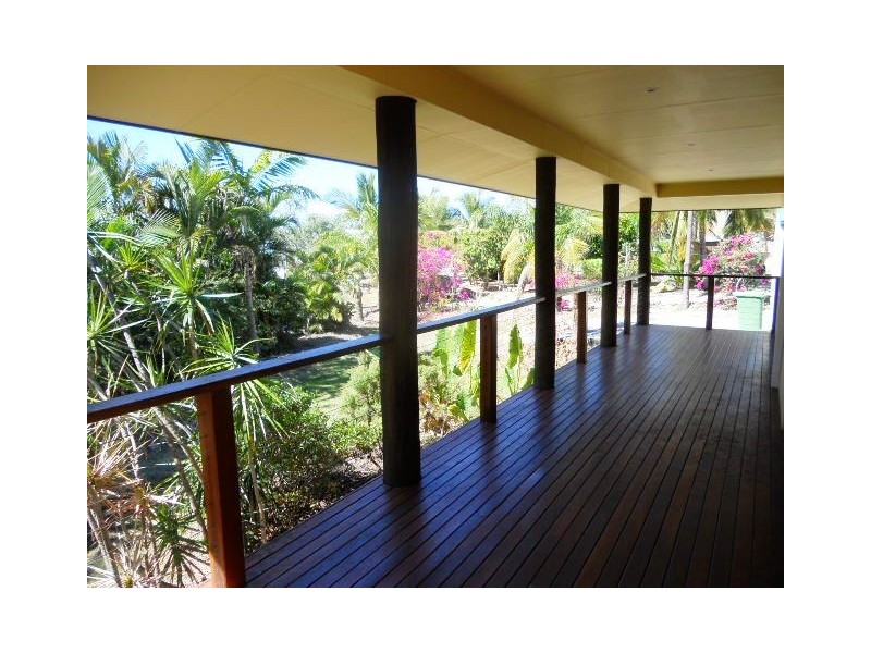 67 Gloucester Ave, Hideaway Bay QLD 4800