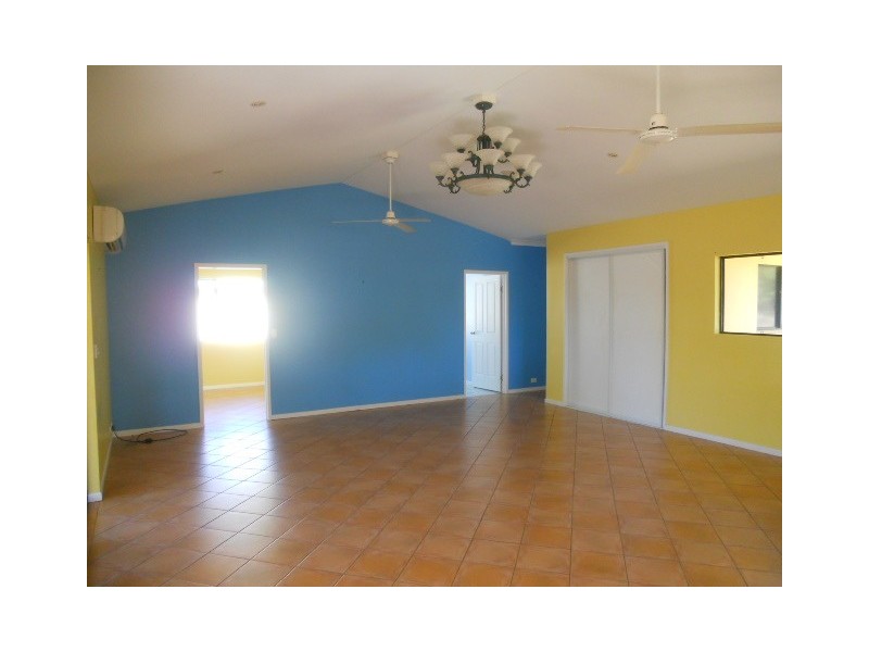 67 Gloucester Ave, Hideaway Bay QLD 4800