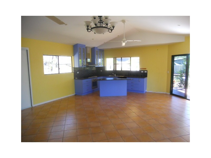 67 Gloucester Ave, Hideaway Bay QLD 4800