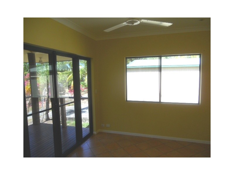 67 Gloucester Ave, Hideaway Bay QLD 4800