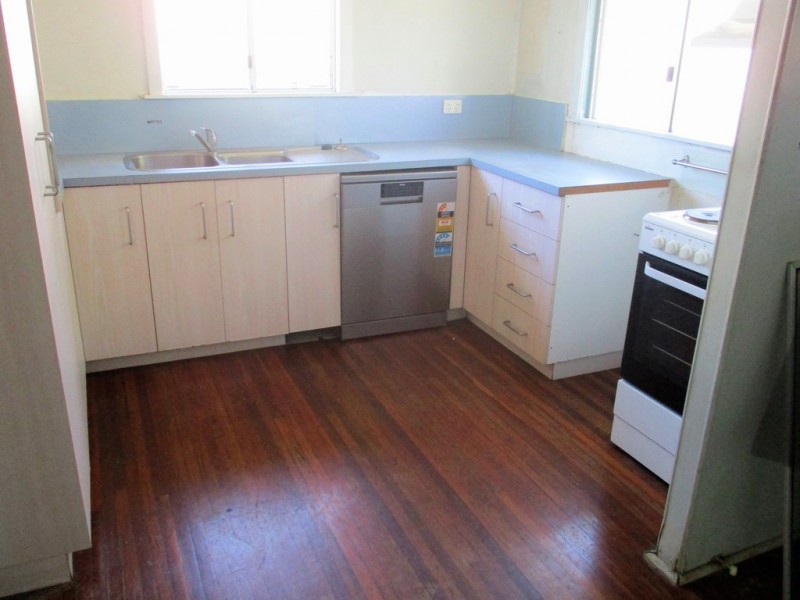 18 Davy Avenue, Proserpine QLD 4800
