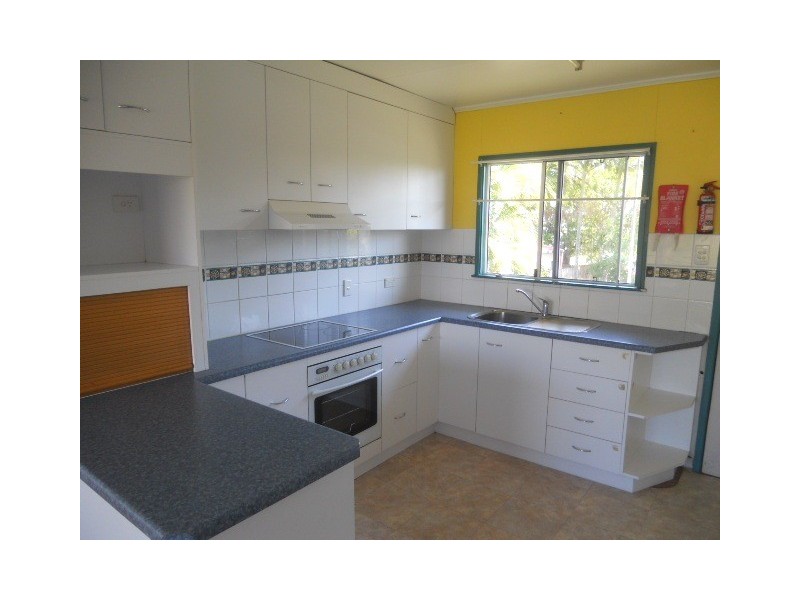8 Dodd Street, Proserpine QLD 4800