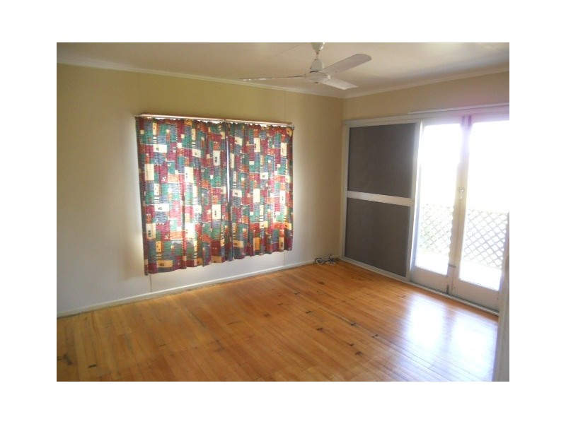 8 Dodd Street, Proserpine QLD 4800