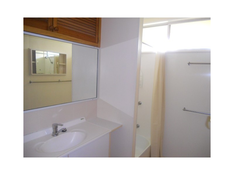 10 Atkinson Street, Proserpine QLD 4800