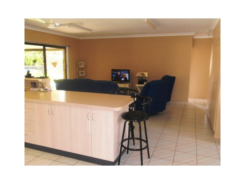 40 Hansen Drive, Proserpine QLD 4800