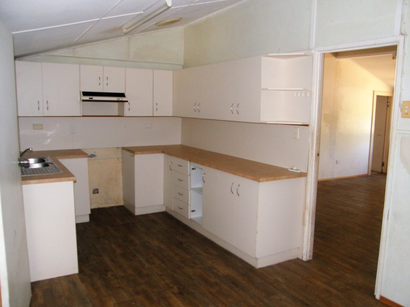 54 Anzac Road, Proserpine QLD 4800