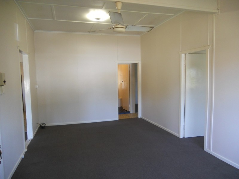 25 Ruge Street, Proserpine QLD 4800