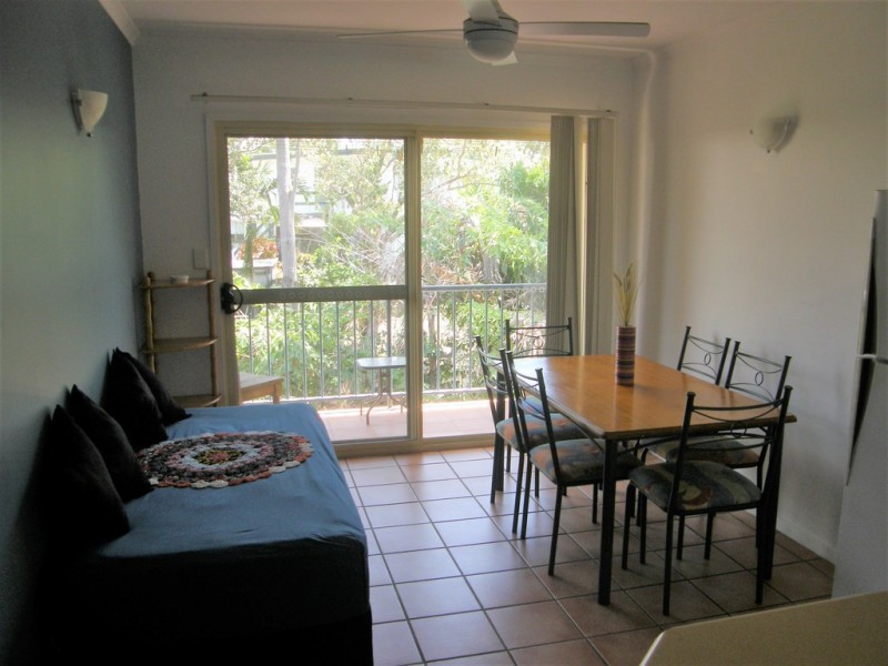 12 / 24 Beach Road, Cannonvale QLD 4802