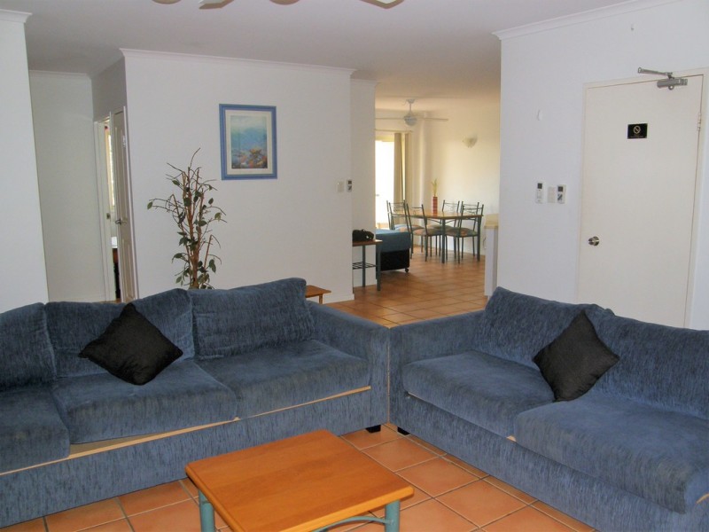 12 / 24 Beach Road, Cannonvale QLD 4802