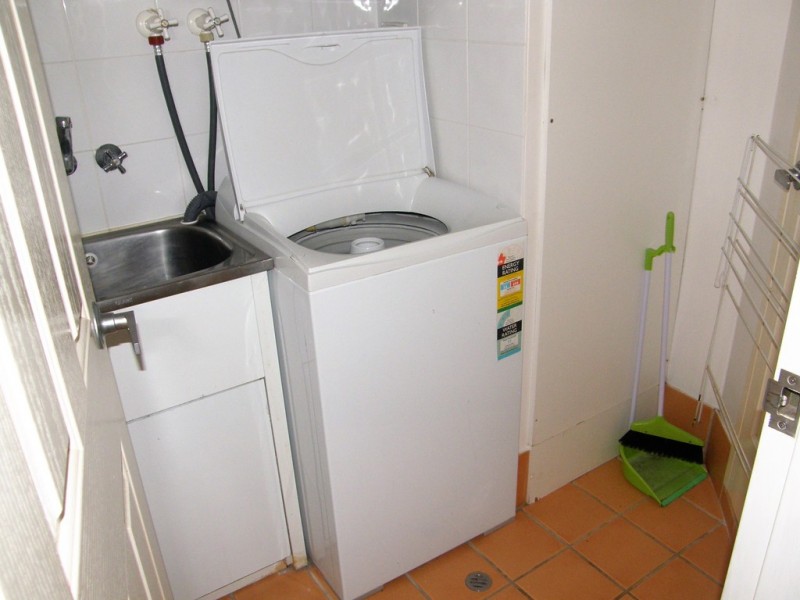 12 / 24 Beach Road, Cannonvale QLD 4802