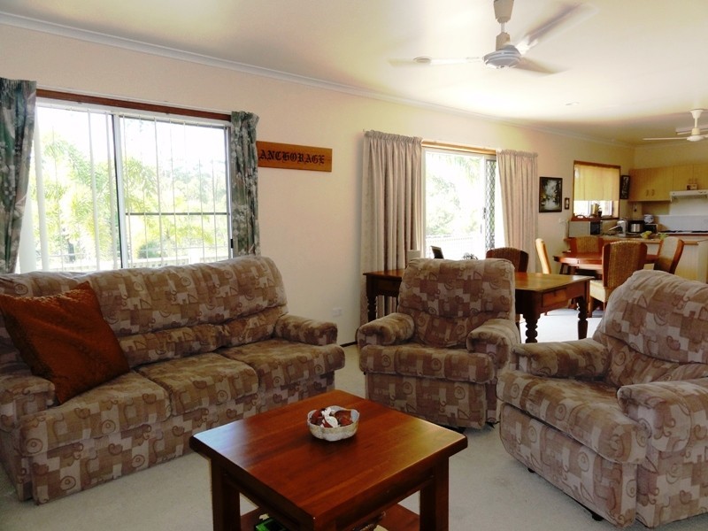 1 Gloucester Ave, Hideaway Bay QLD 4800