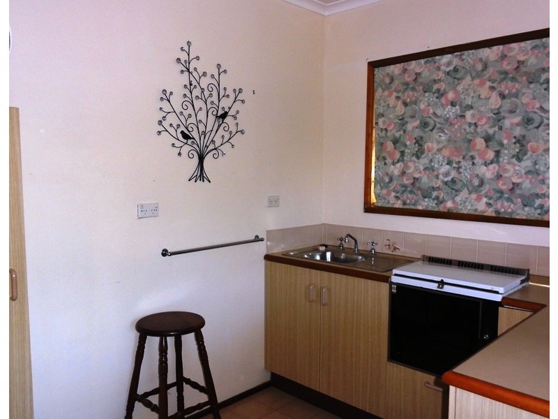 1 Gloucester Ave, Hideaway Bay QLD 4800