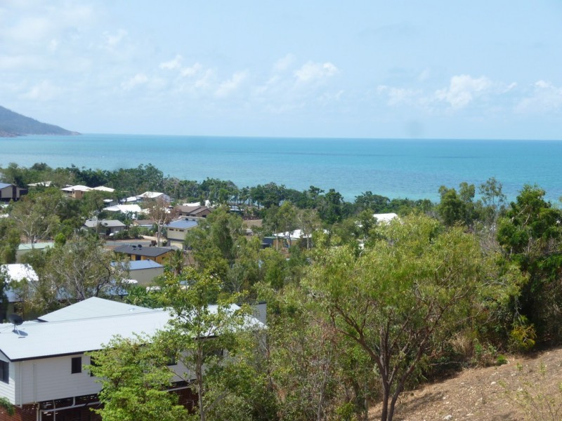 32 -34 ROSERIC CRESCENT, Hideaway Bay QLD 4800