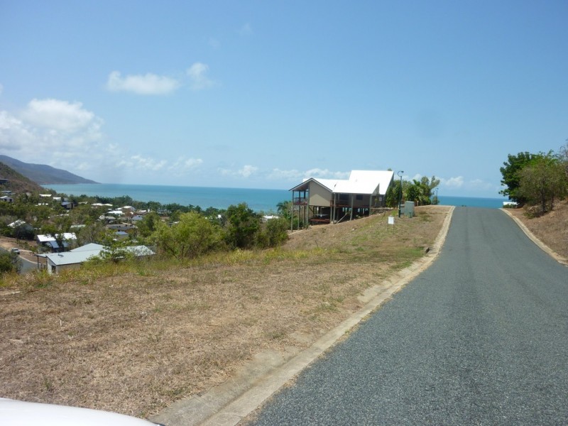 32 -34 ROSERIC CRESCENT, Hideaway Bay QLD 4800