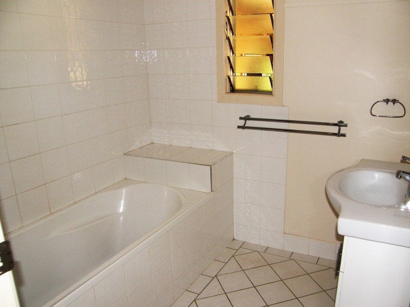 27A Faust Street, Proserpine QLD 4800