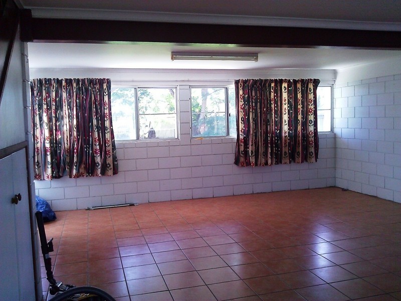 4 Debney St, Proserpine QLD 4800