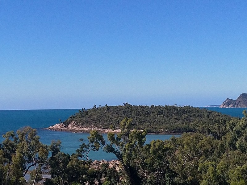 7 Gloucester Avenue, Hideaway Bay QLD 4800