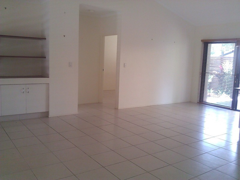 1/17 Sanctuary Ave, Jubilee Pocket QLD 4802