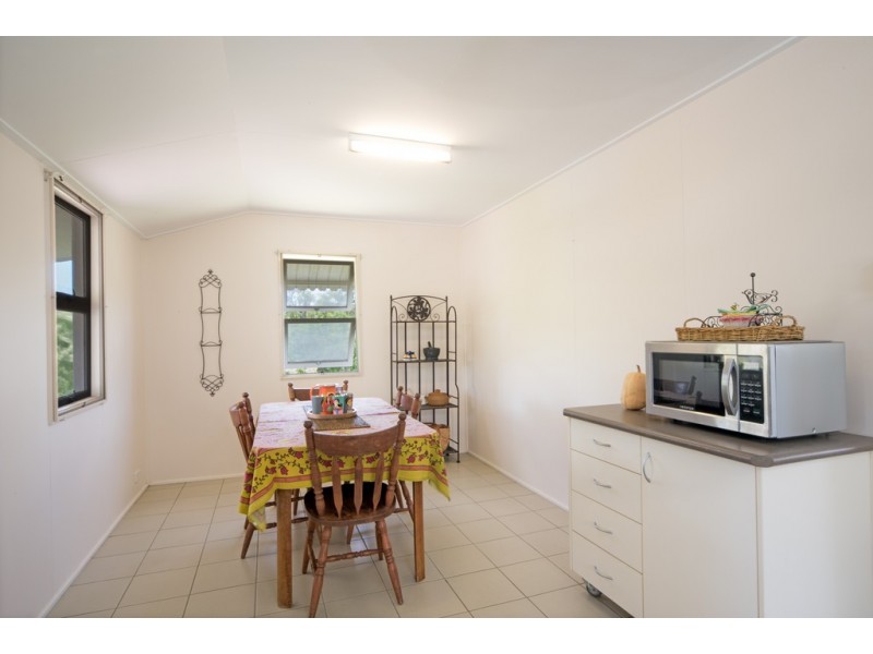 86 Whitsunday Drive, Bloomsbury QLD 4799