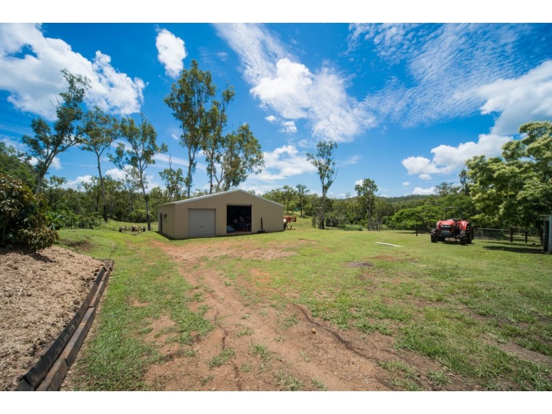 86 Whitsunday Drive, Bloomsbury QLD 4799