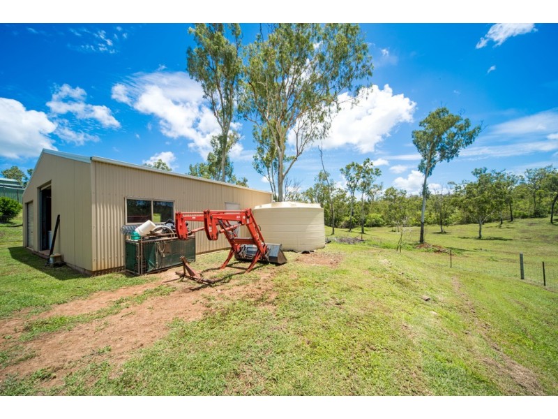 86 Whitsunday Drive, Bloomsbury QLD 4799