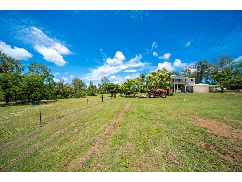 86 Whitsunday Drive, Bloomsbury QLD 4799