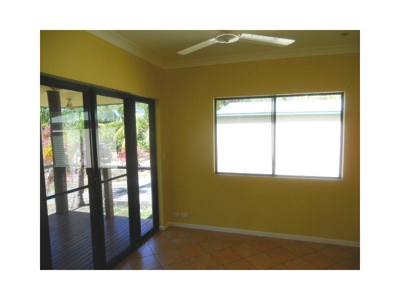 67 Gloucester Ave, Hideaway Bay QLD 4800