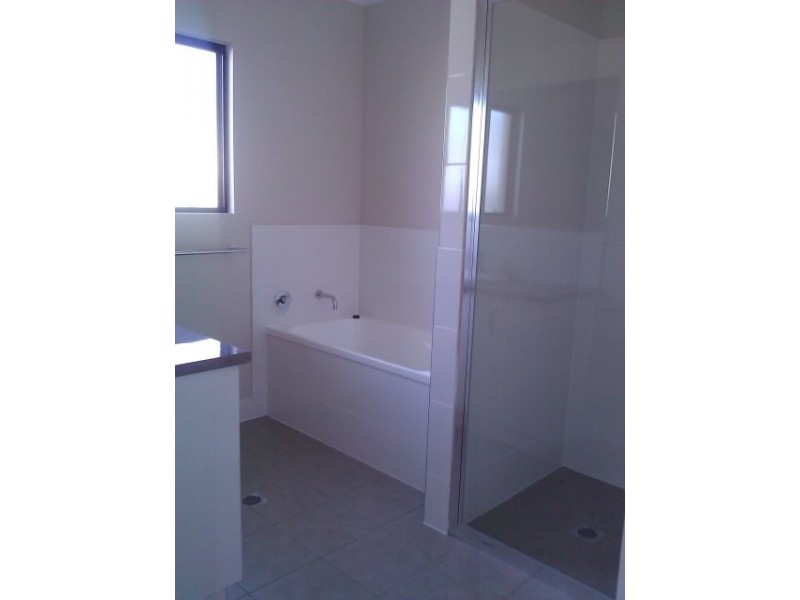 11 Golden Wattle Drive, Proserpine QLD 4800