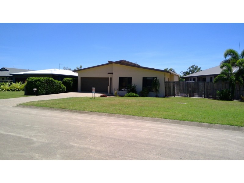 61 Parker Road, Cannonvale QLD 4802