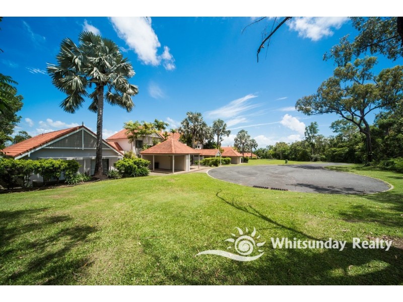 1301 Club Villa, Laguna Quays QLD 4800