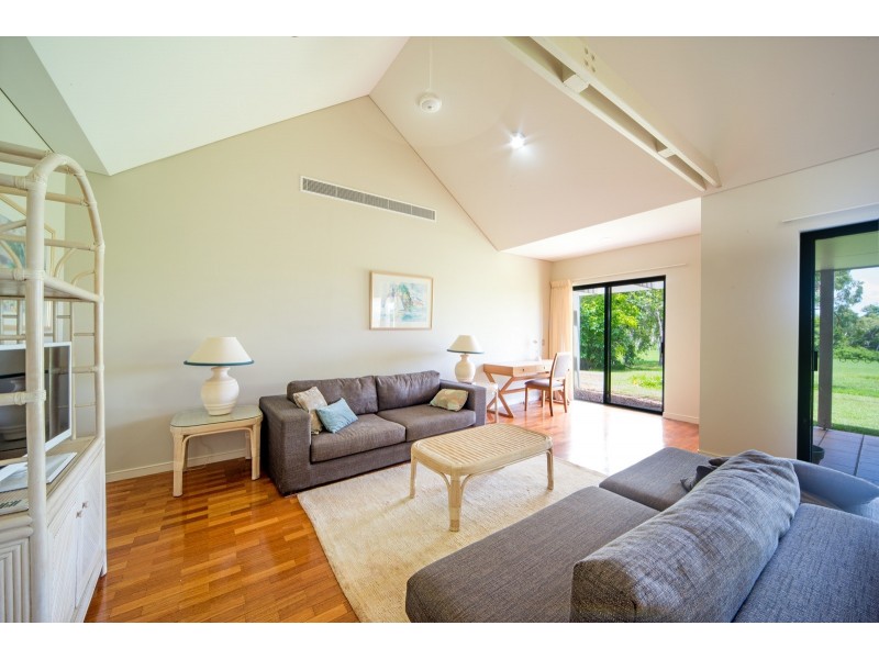 1301 Club Villa, Laguna Quays QLD 4800